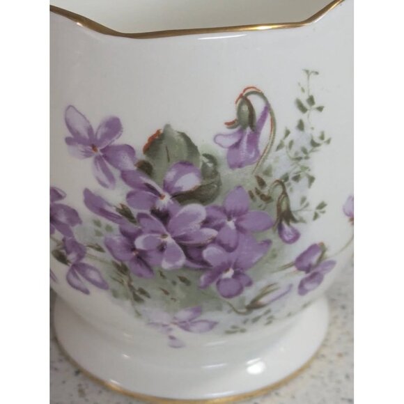 Hammersley Victorian Violets Creamer Made in England Fine Bone China - Picture 3 of 7